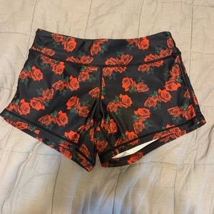 Exo shorts medium